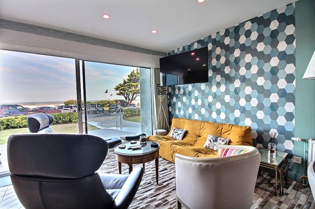 /picture/helios/116252002/RAYON VERT 2/10_2025-11-06CET00h00-09.jpg